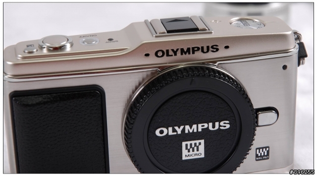 [開箱]家族新成員E-P1(1機2鏡)+Olympus ED50-200mm F2.8-F3.5 SWD(小小砲管)+FL-14機頂閃燈+MMF-1轉接環