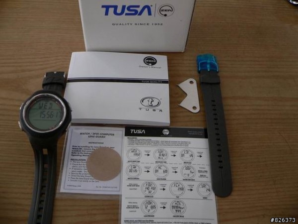 開箱對比SUUNTO D4 VS TUSA IQ-900潛水電腦錶
