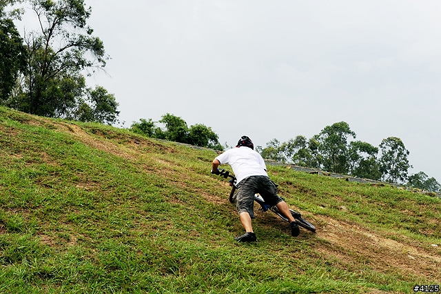 《一路南北騎 - 第十一集》重溫 OFFROAD 的刺激體驗‧木架山訓練場