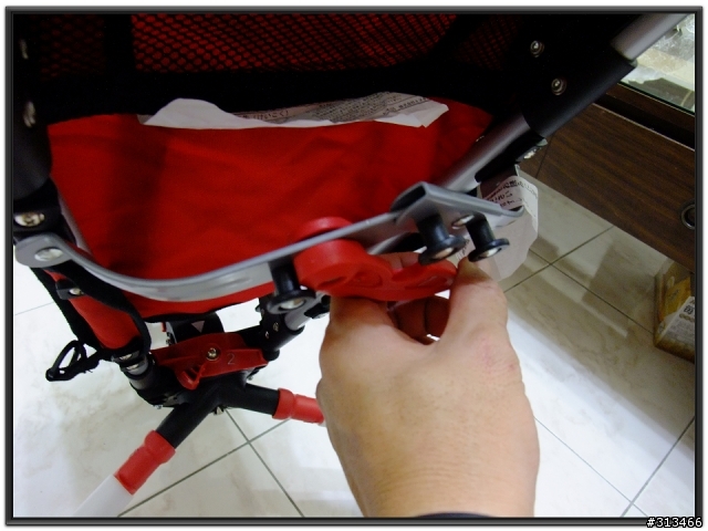 [開箱]小紅跑車-SYNCON A-KIDS 新銳摺疊三輪車