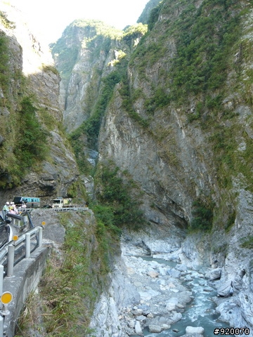 雙橫一豎兩日遊(加碼合歡山主峰)