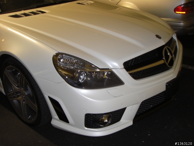 新發現~!2009年的SL63-AMG~!第一次看到耶~!
