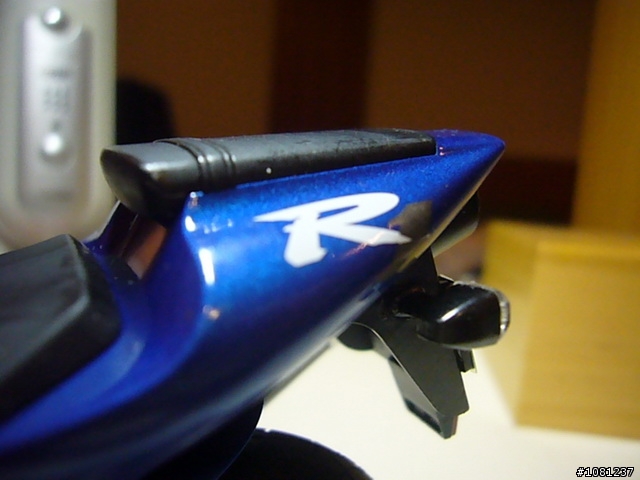 [分享]難得組一台的機車模型 YZF-R1