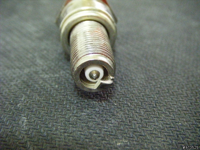 舊悍將4V125換DENSO火星塞IU24A（附圖），最後換IU24