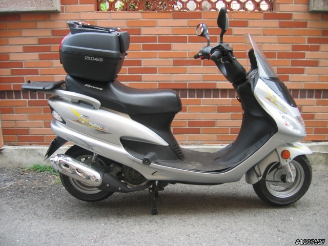 冷門車種Shining 150......裝漢堡更RV（純分享）