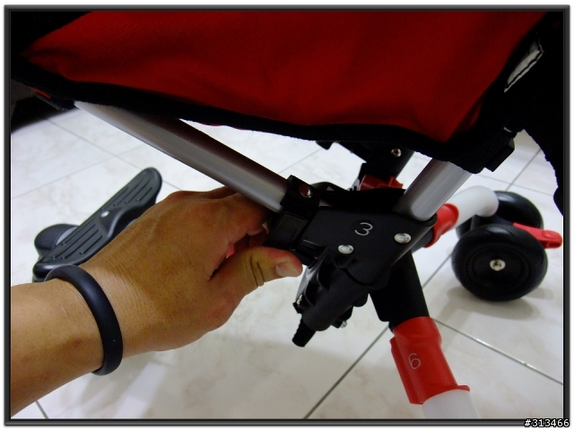[開箱]小紅跑車-SYNCON A-KIDS 新銳摺疊三輪車