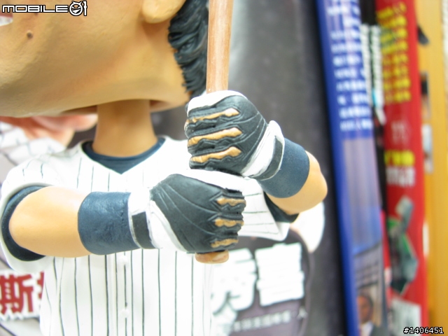 [偷拍]去一趟新店的Qman總公司取貨，發現Qman規劃明年MLB的胸像產品!!+[開箱]Qman松井秀喜