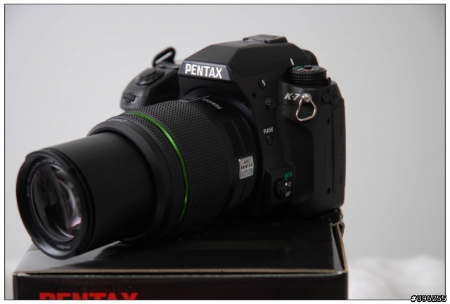 [開箱]勇者無懼!PENTAX K7(1機2鏡) + 鏡皇50-135 f2.8 + 妹妹的km白色限量版(1機2鏡) +AF540 FGZ (圖多)