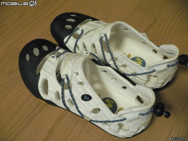 第一次買MERRELL的涼鞋
