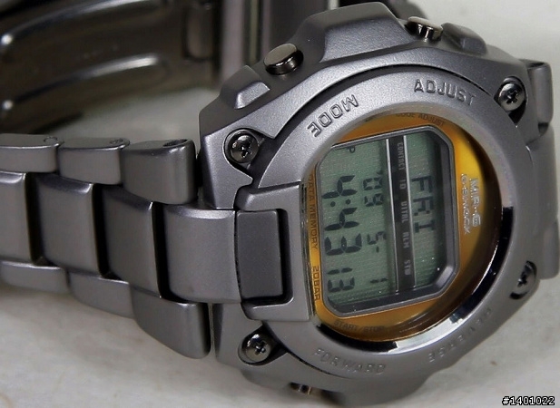 我的CASIO  MRG-200TBN-9。台湾哪位朋友还会有？