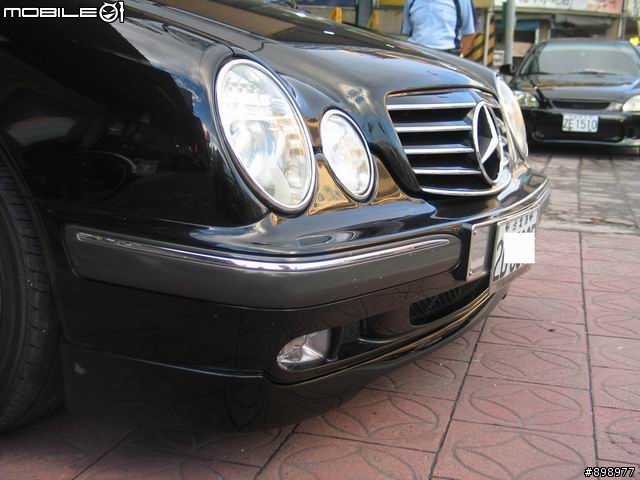 W210 Carlsson look 下包包覆卡夢貼紙 (看慣新車者請勿進入)