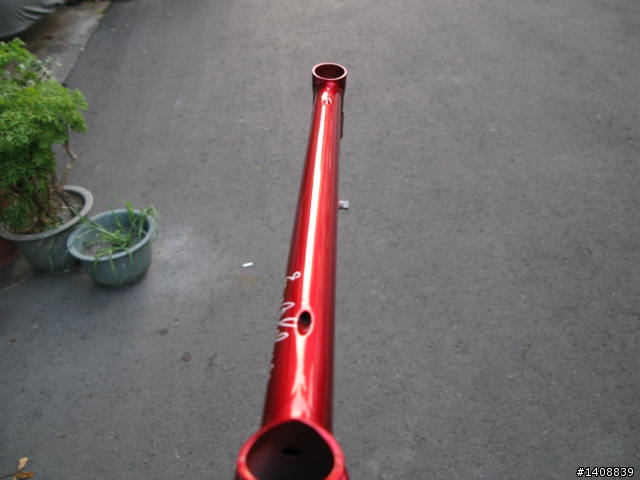 請大家幫我看一下 colnago 鋼管車的年份