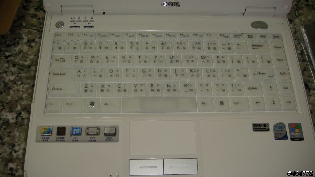 [開箱文] BenQ S33W-HT22