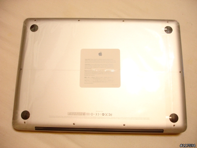 NEW Macbook pro 13.3" 簡易開箱 (圖多傷眼)