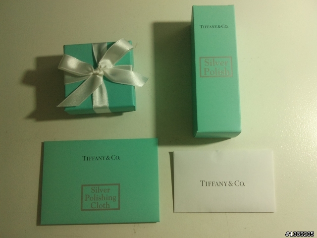 [簡單開箱文]分享生日禮物---Tiffany 1837 藍色寬版戒指