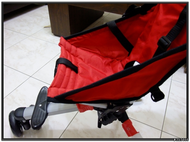 [開箱]小紅跑車-SYNCON A-KIDS 新銳摺疊三輪車
