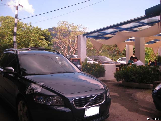 補圖來也~~分享Volvo V50 D5 R-design使用心得與保養心得~~