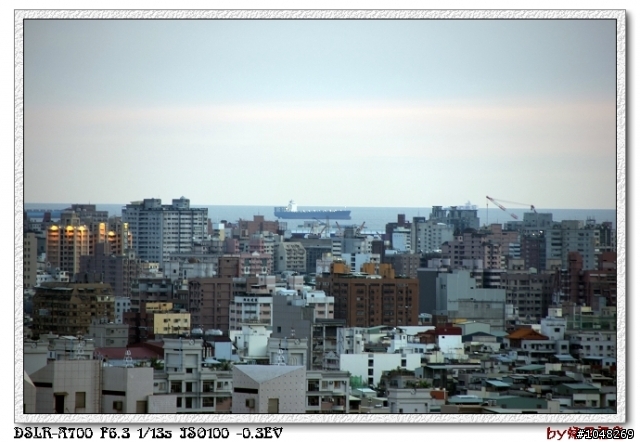 天氣晴朗的時候,高雄的夕陽很美!!