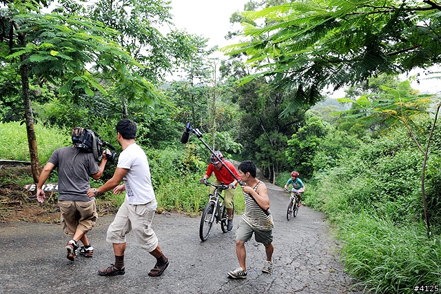 《一路南北騎 - 第十一集》 23085 台南山路的雨天挑戰