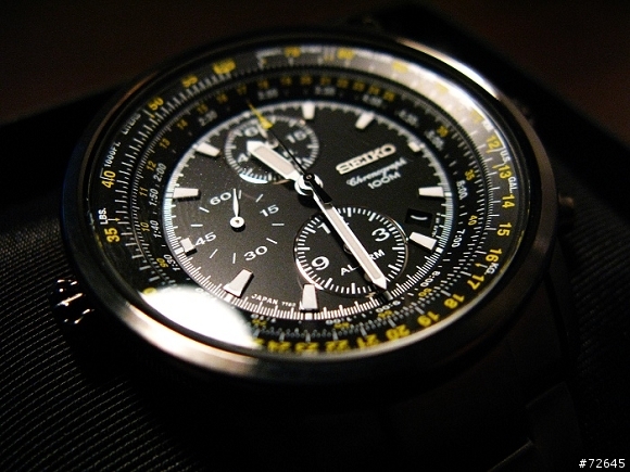 [開箱]我的第二支SEIKO，黑精靈航空計時碼錶