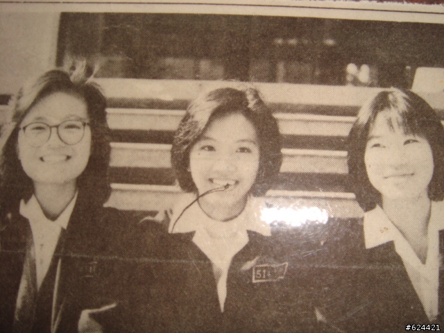 20多年前中山女高畢業照.............