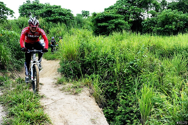 《一路南北騎 - 第十一集》重溫 OFFROAD 的刺激體驗‧木架山訓練場