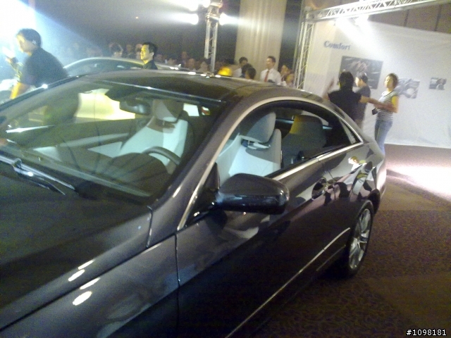 一起來 THE NEW E-class 鑑賞會 玩耍（不專業分享）