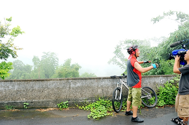《一路南北騎 - 第十一集》 23085 台南山路的雨天挑戰