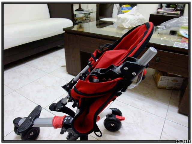 [開箱]小紅跑車-SYNCON A-KIDS 新銳摺疊三輪車