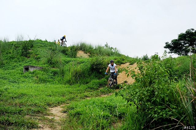 《一路南北騎 - 第十一集》重溫 OFFROAD 的刺激體驗‧木架山訓練場