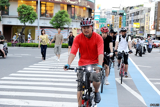 《一路南北騎 - 第八集》光夜團 - 一路南北騎史上車友最多的約騎團