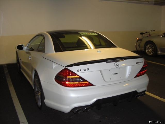 新發現~!2009年的SL63-AMG~!第一次看到耶~!
