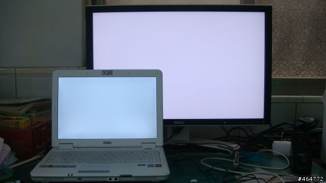 [開箱文] BenQ S33W-HT22