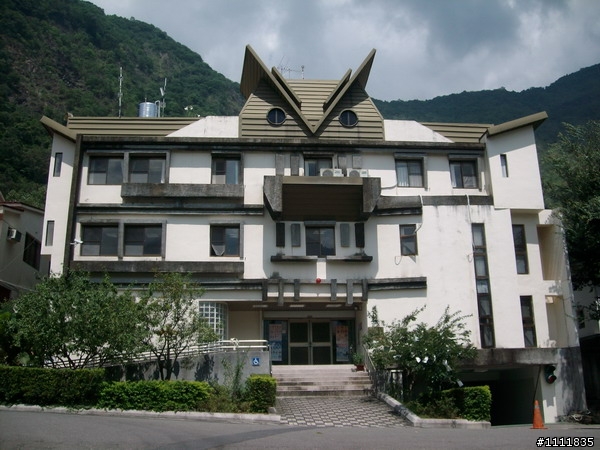 40歲以上男人"行"2千元跑了一趟一迴四橫