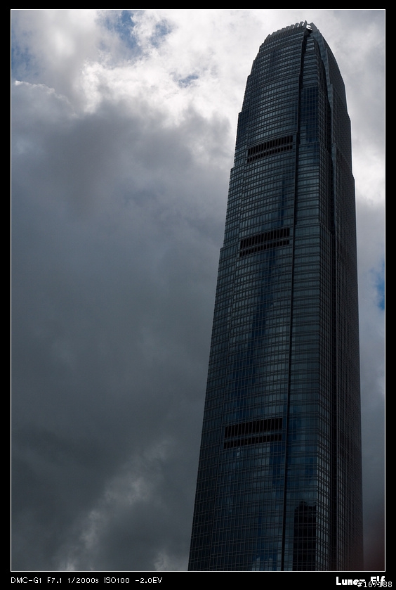 G1+14-45 - 香港，颱風降臨前夕的天和雲