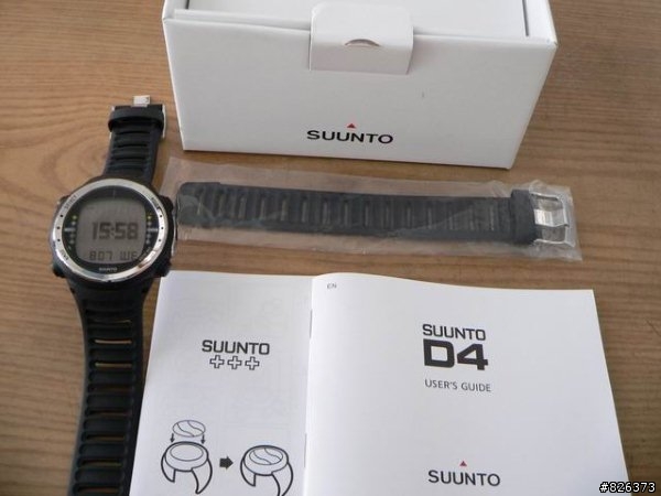 開箱對比SUUNTO D4 VS TUSA IQ-900潛水電腦錶