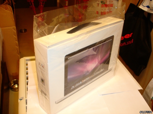 NEW Macbook pro 13.3" 簡易開箱 (圖多傷眼)
