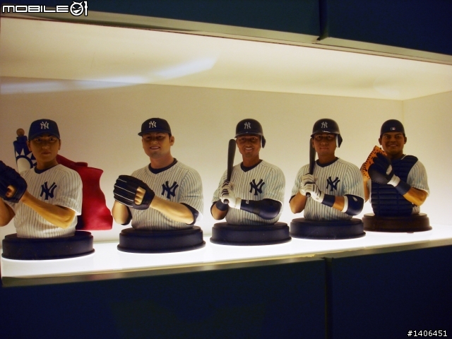 [偷拍]去一趟新店的Qman總公司取貨，發現Qman規劃明年MLB的胸像產品!!+[開箱]Qman松井秀喜