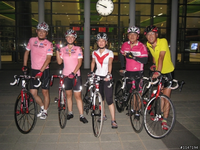 請ＪＡＳＯＮ做照片連結ＴＨＫ’Ｓ！7/11(六）桃園夜騎翻山越嶺高鐵站(來回約60KM)