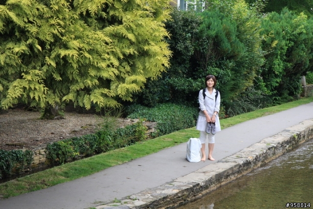 [分享]騎著單車陶醉在英國浪漫小鎮:Bourton-on-the-water