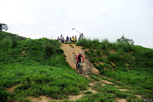 《一路南北騎 - 第十一集》重溫 OFFROAD 的刺激體驗‧木架山訓練場