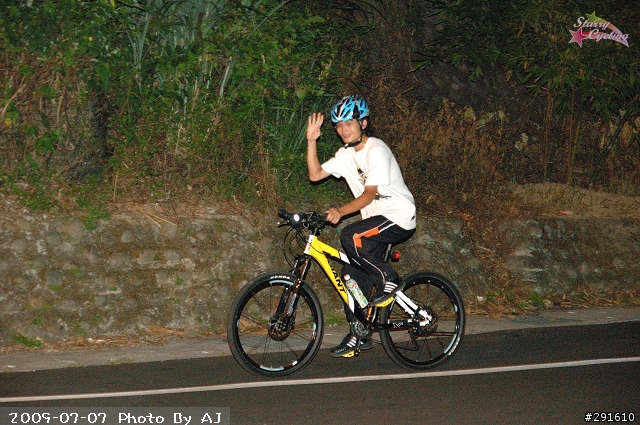 20090707 夜騎觀音山 Photo by aj