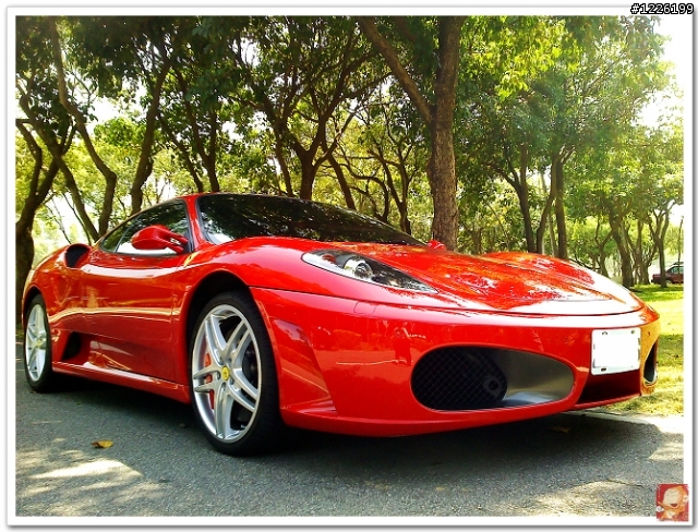 Ferrari F430潛入新竹金山寺
