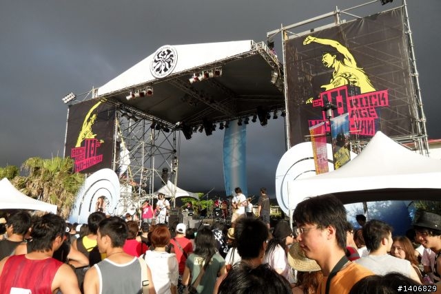 年輕就該熱血一下~ IN 海洋音樂祭!!(補上影片)
