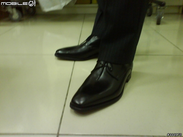 男人不欠缺的一雙好皮鞋....john lobb 7/22新增loake 皮鞋