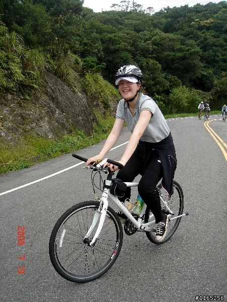 【照片】07/19星期日 汐萬上五指山下碧山巖