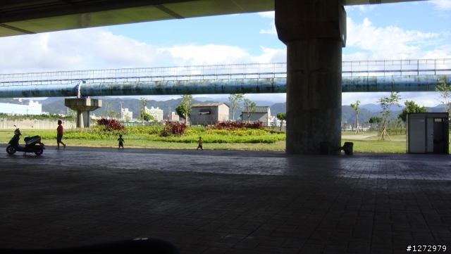 國中生獨自單挑永和河濱公園單車道(永和到樹林)