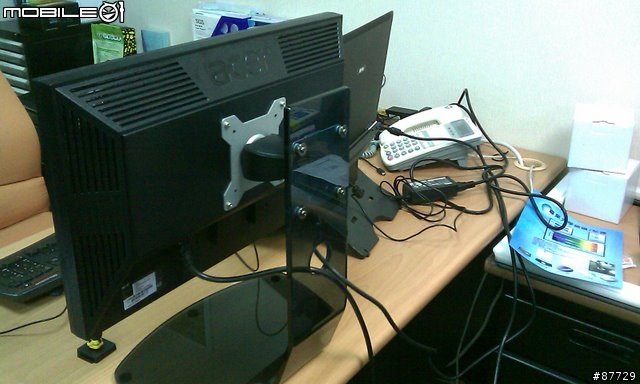【分享 與 外型創意邀請】DIY 玻璃底座 Second Phase Glass Stand + Acer V203H