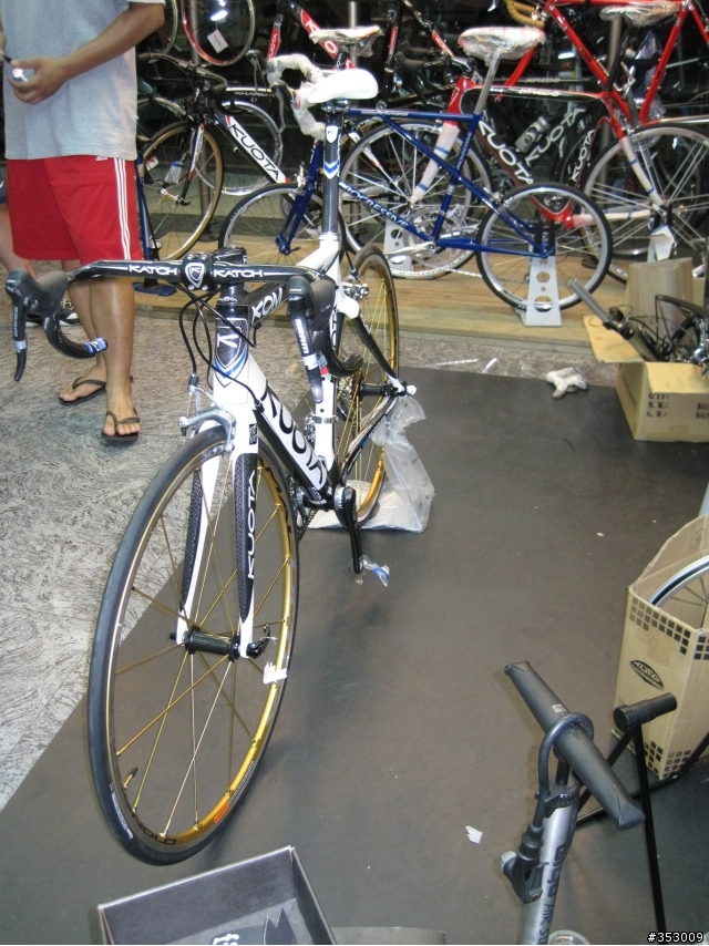 【分享】KUOTA KOM TEAM 只有圖.