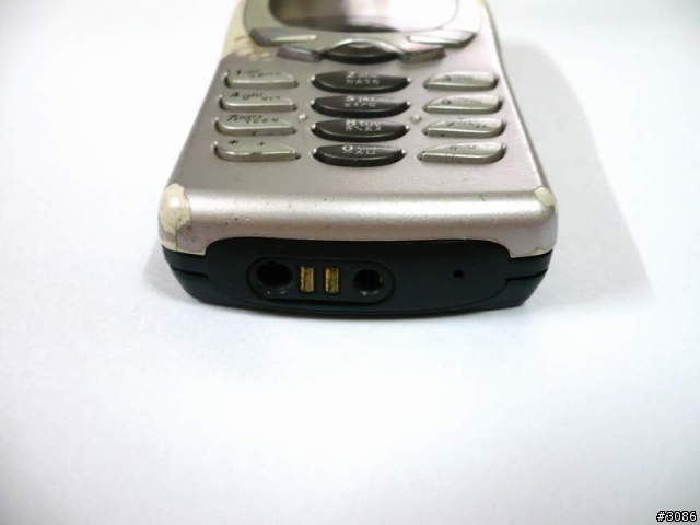 [老機重開]老機不死，只是掉漆-NOKIA 8250